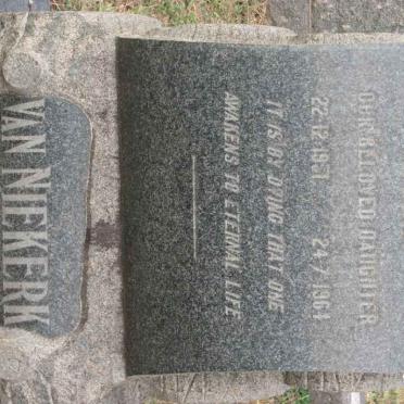 NIEKERK Sharon, van 1951-1964