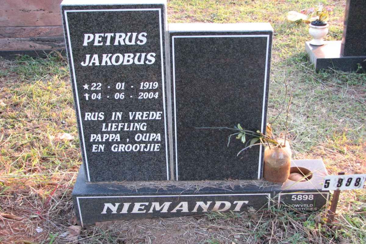 NIEMANDT Petrus Jakobus 1919-2004
