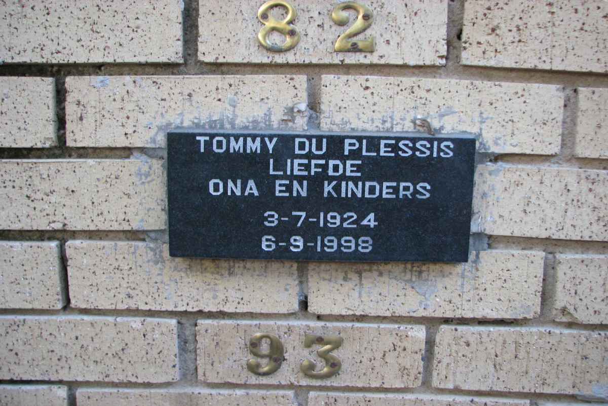 PLESSIS Tommy, du 1924-1998