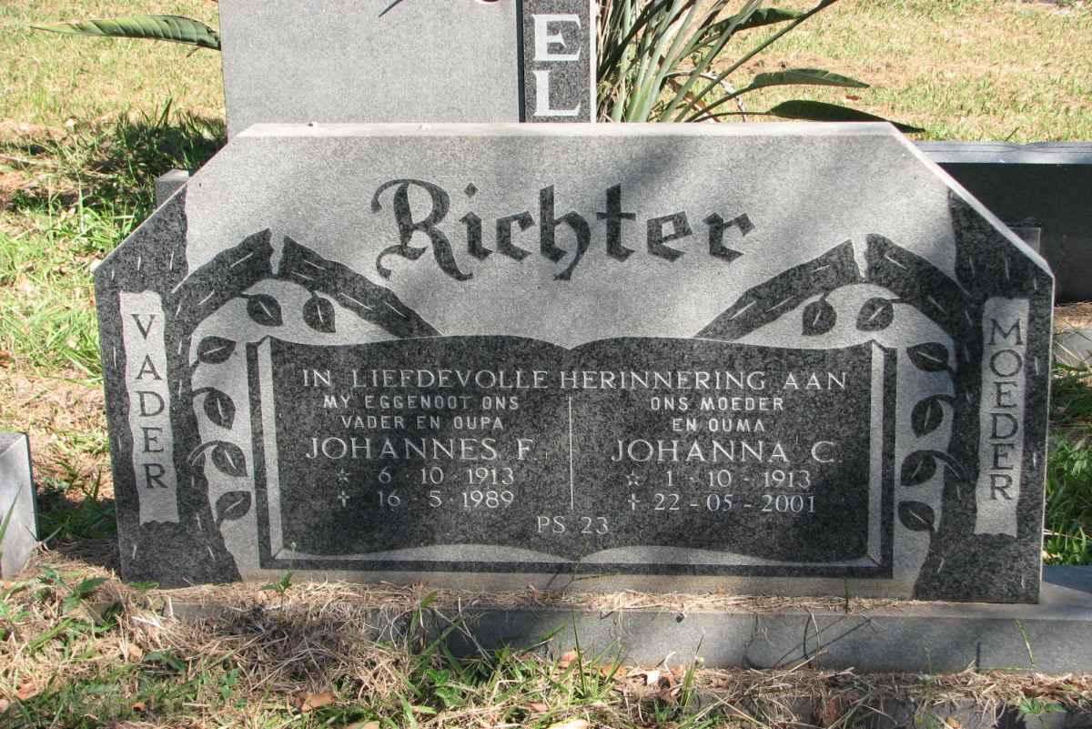 RICHTER Johannes F. 1913-1989 &amp; Johanna C. 1913-2001