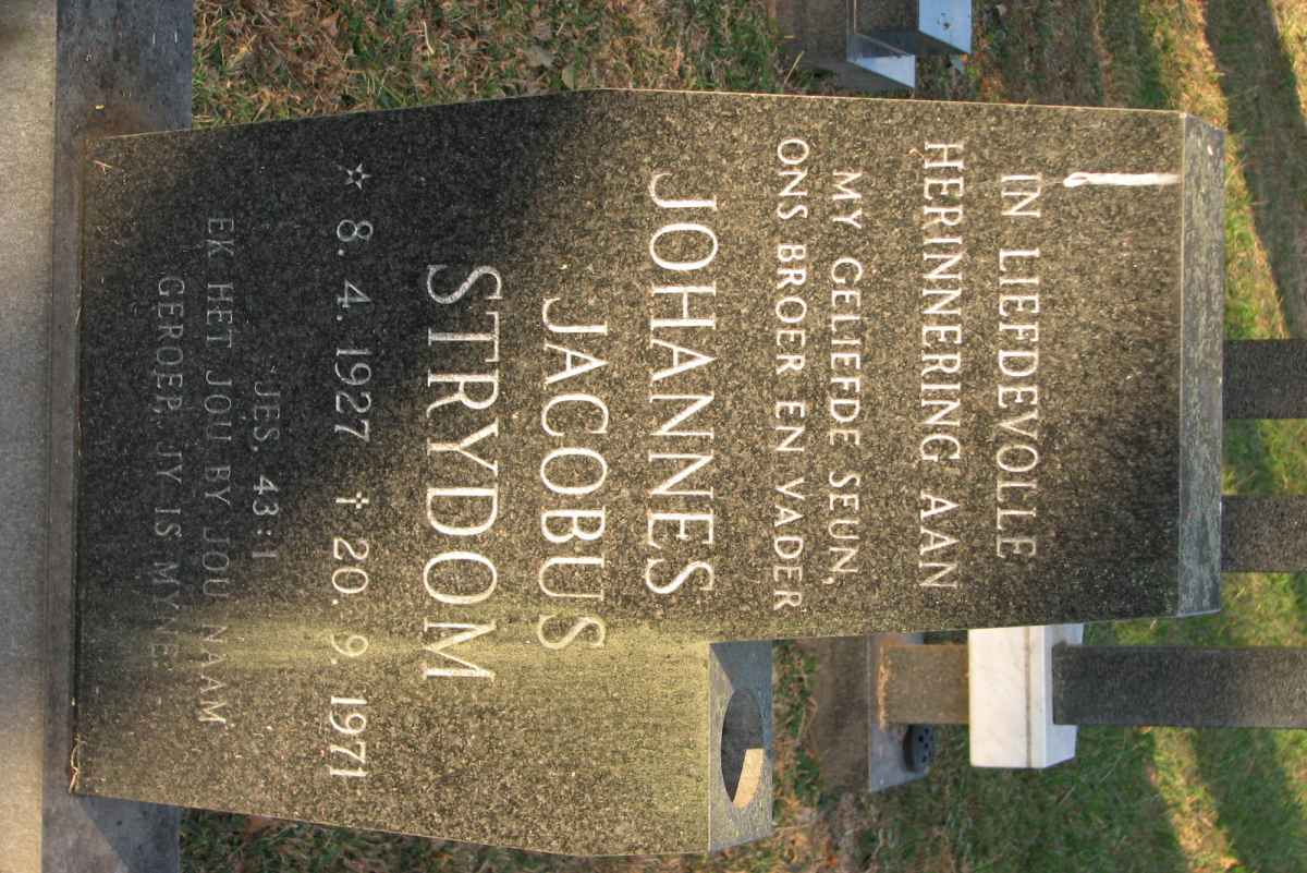 STRYDOM Johannes Jacobus 1927-1971