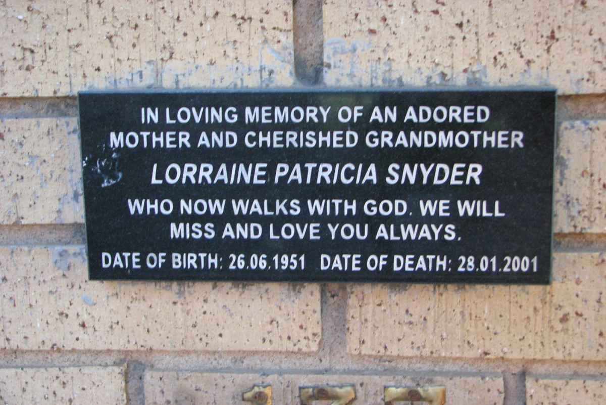 SNYDER Lorraine Patricia 1951-2001