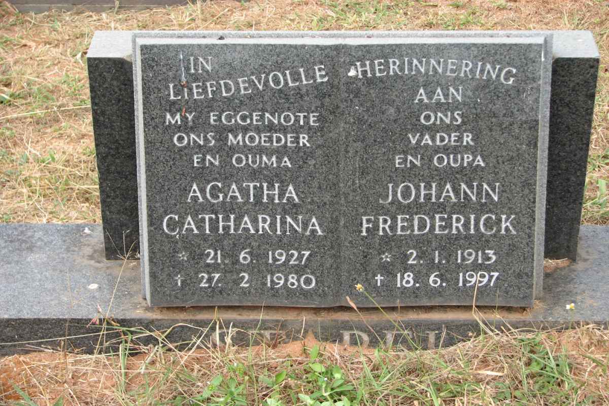 ST?  Johann Frederick 1913-1997 &amp; Agatha Catharina 1927-1980