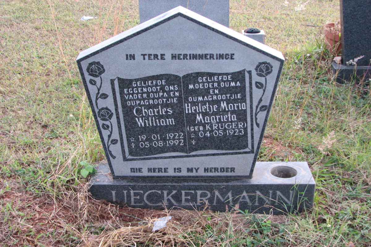 UECKERMANN Charles William 1922-1992 &amp; Heiletje Maria Magrieta KRUGER 1923-