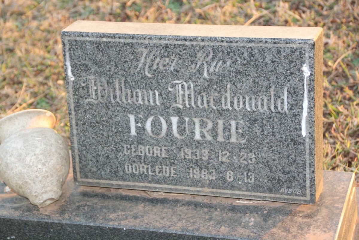 FOURIE William Macdonald 1933-1983