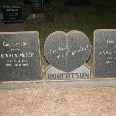 ROBERTSON Richard Meyer 1916-1983 &amp; Anna Magrietha 1917-1977