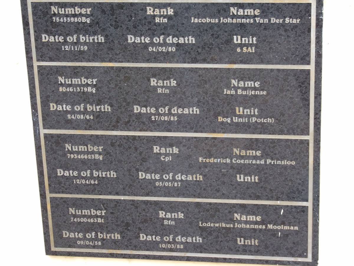 STAR van der :: BUIJENSE :: PRINSLOO :: MOOLMAN 