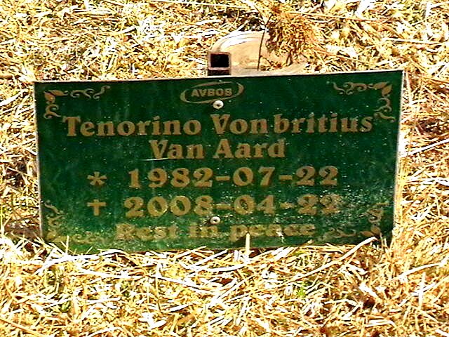 AARD Tenorino Von Britius, van 1982-2008