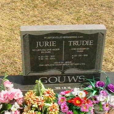 GOUWS Jurie 1931-2003 &amp; Trudie 1942-