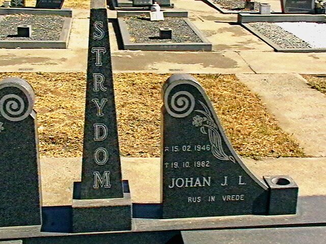 STRYDOM Johan J.L. 1946-1982