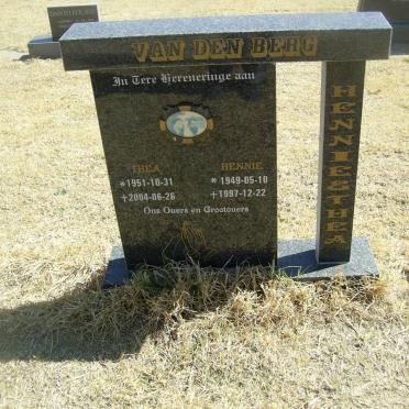 BERG Hennie, van den 1949-1997 &amp; Thea 1951-2004