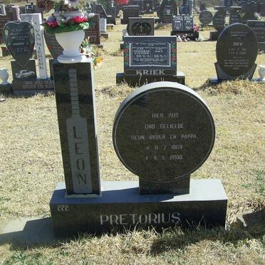PRETORIUS Leon 1969-2000