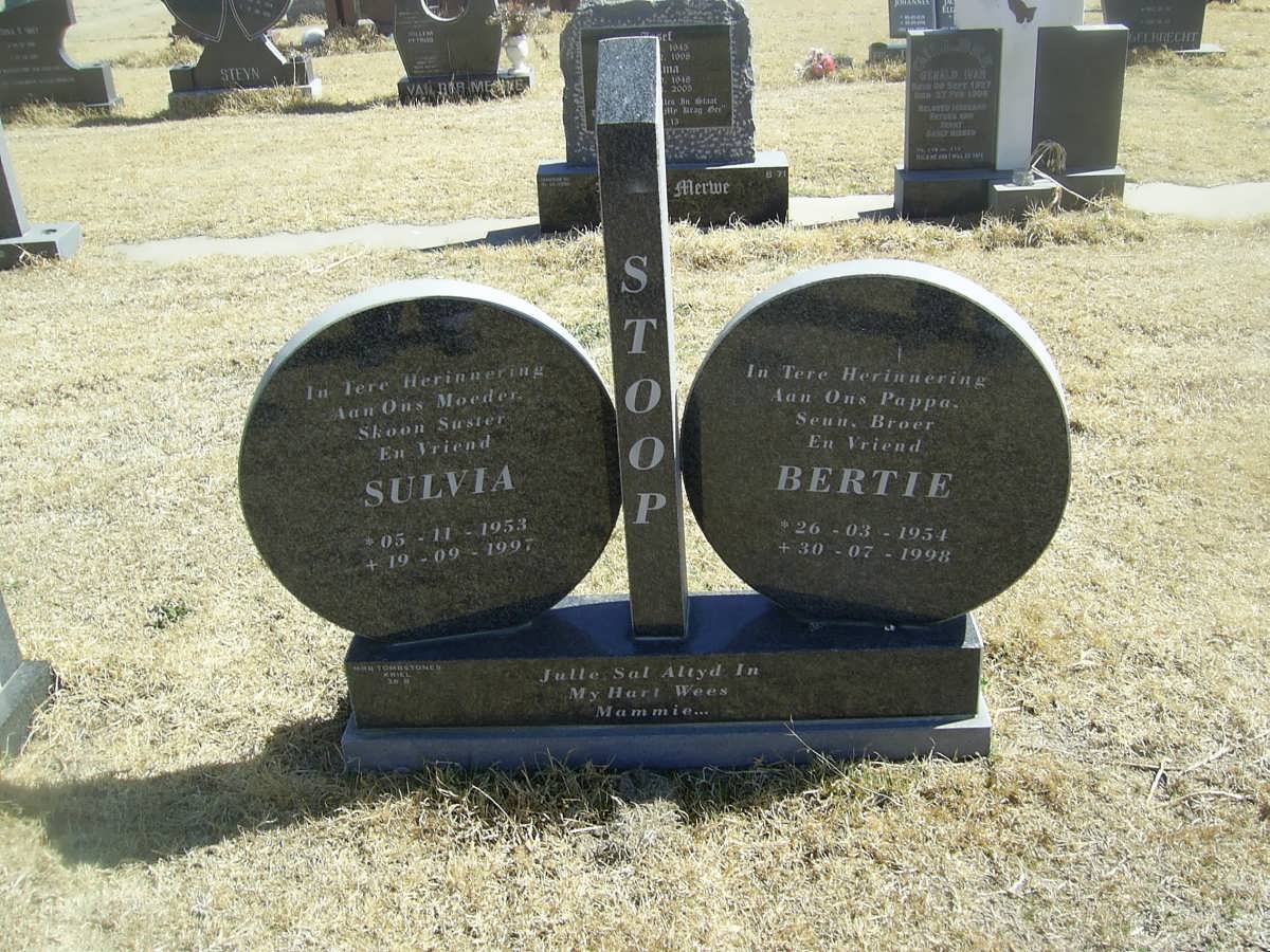 STOOP Bertie 1951-1998 &amp; Sulvia 1953-1997
