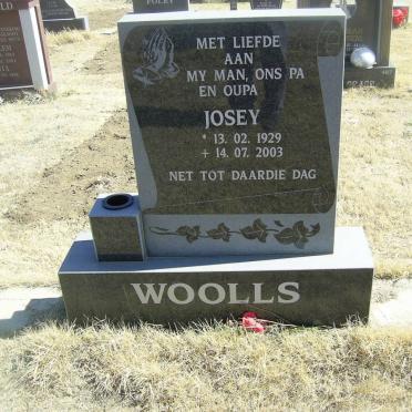 WOOLLS Josey 1929-2003