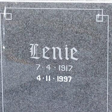 STOLTZ Andries 1905-1982 &amp; Lenie 1917-1997