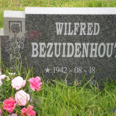 BEZUIDENHOUT Wilfred 1942-2003