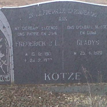 KOTZE Frederick ? L. 1917-1977 &amp; Gladys 1920-