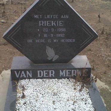 MERWE Riekie, van der 1968-1992