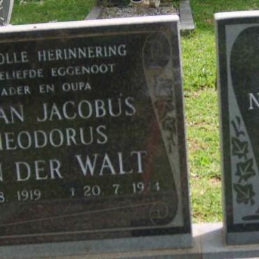 WALT Adriaan Jacobus Theodorus, van der 1919-1974 &amp; Neeltje Petronella DU RAND 1926-2000