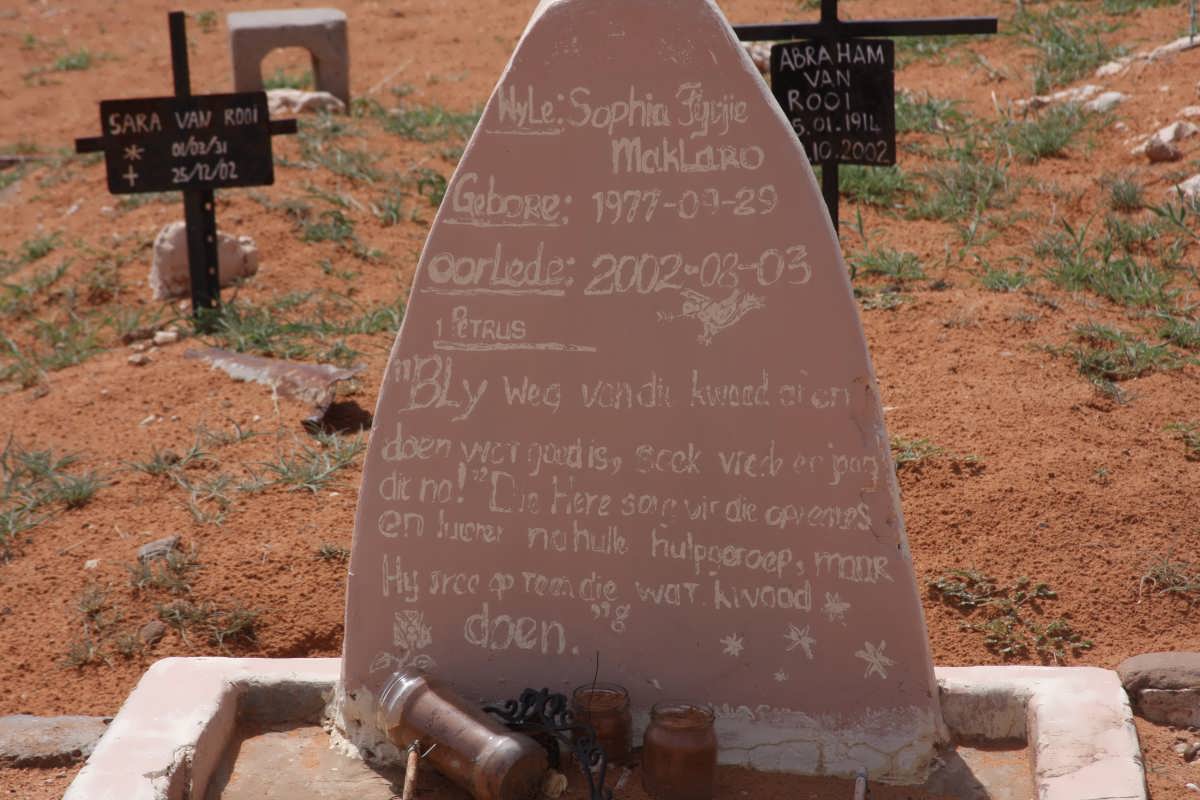 MAKLARO Sophia Fytjie 1977-2002