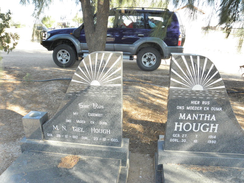 HOUGH M.N. 1912-1985 &amp; Mantha 1914-1990