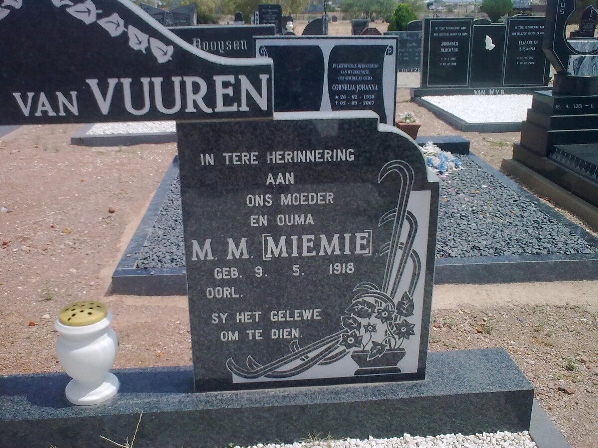 VUUREN M.M., Jansen van 1918-