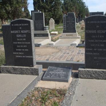 HOCHAPFEL Reinhard 1879-1960 &amp; Margarete SCHELLER 1891-1973 :: HOCHAPFEL Lottie 1914-1995