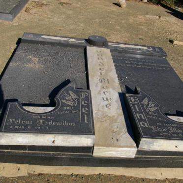 MERWE Petrus Lodewikus, van der 1945- &amp; Elsie Maria Dorothea 1951-1982