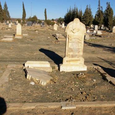 MERWE Hendrina M., van der nee VAN DER MERWE 1840-1912