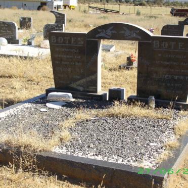 BOTES Johannes H.G. 1895-1978 &amp; Susara M.A.E. 1903-1973