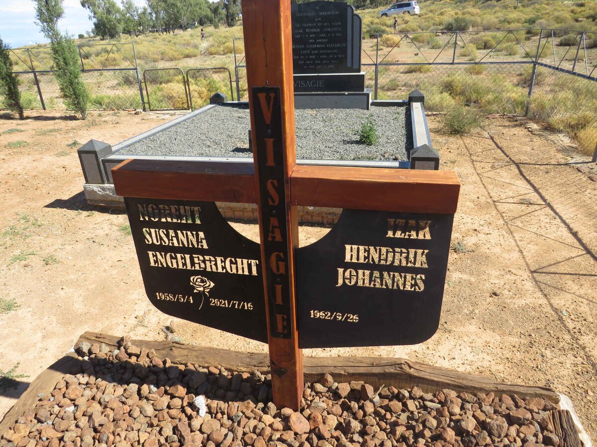 VISAGIE Izak Hendrik Johannes 1962- & Noreth Susanna ENGELBRECHT 1958-2021