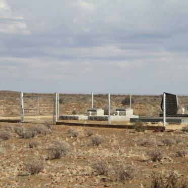 Northern Cape, CALVINIA district, Sakrivier, Farm 298, Tontelbos, farm cemetery_1