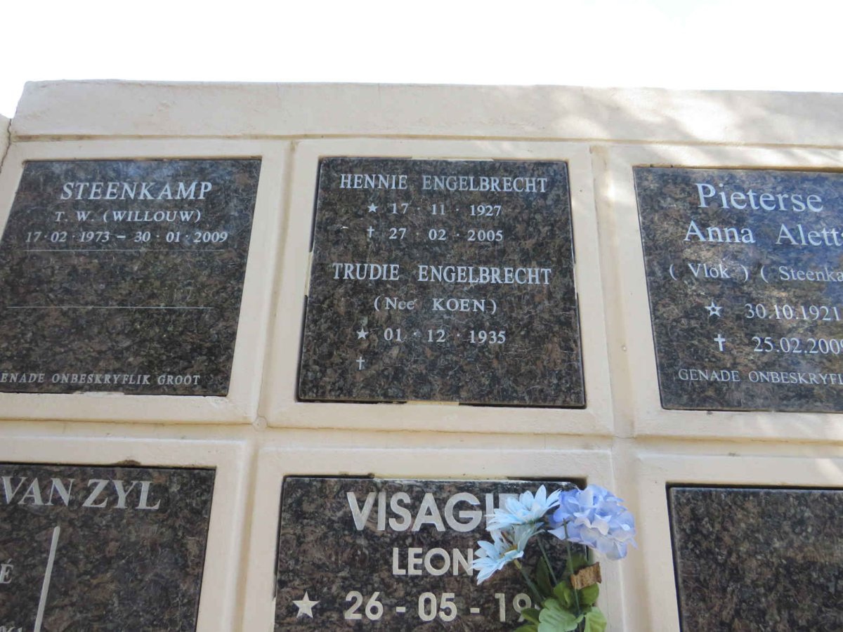 ENGELBRECHT Hennie 1927-2005 & Trudie KOEN 1935-