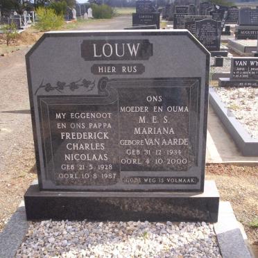 LOUW Frederick Charles Nicolaas 1928-1987 &amp; M.E.S. Mariana VAN AARDE 1934-2000