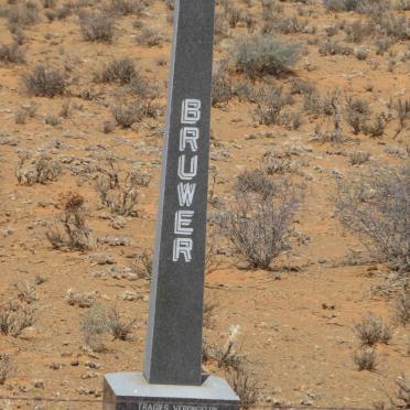 Northern Cape, CARNARVON district, R63 Road, near Droëputs Station, Roadside Memorial