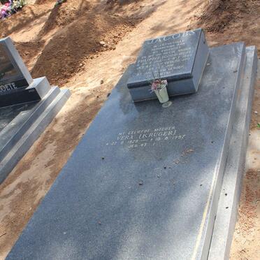 JACOBS Phlippie 1914-1988 &amp; Vera KRUGER 1929-1997