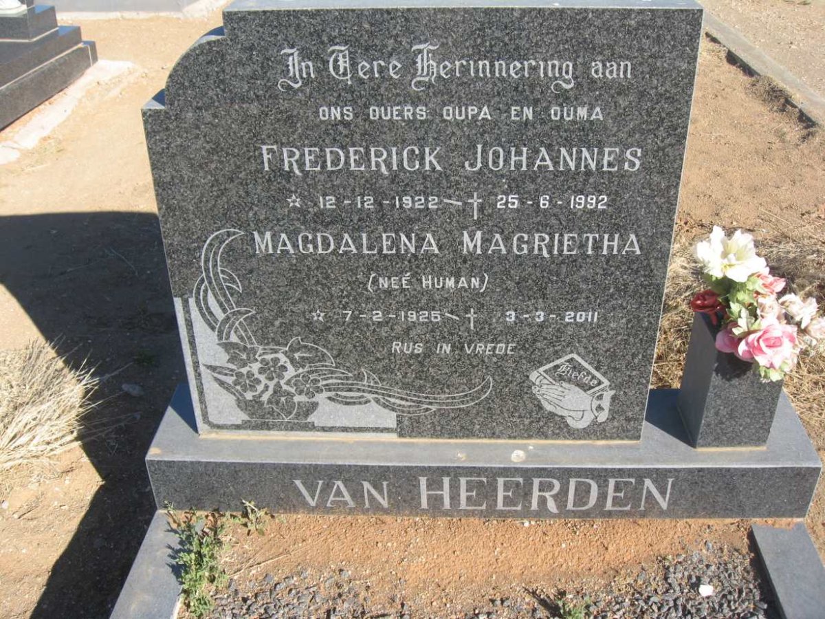 HEERDEN Frederick Johannes, van 1922-1992 &amp; Magdalena Magrietha HUMAN 1925-2011