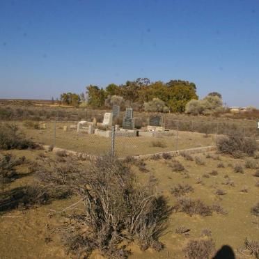 Northern Cape, FRASERBURG district, Leenderts Fontein 289, Leendertsplaas, farm cemetery