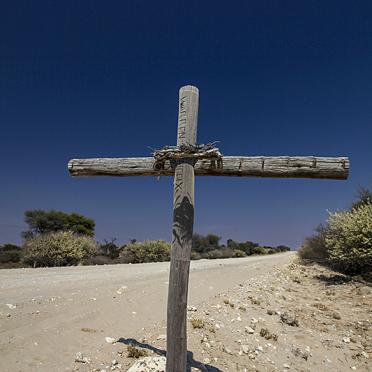 Northern Cape, GORDONIA district, R31 road between Askham and Van Zylsrus, Roadside memorial