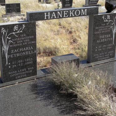 HANEKOM Pieter Albertus 1905-1987 &amp; Zacharia Petronella 1913-1990