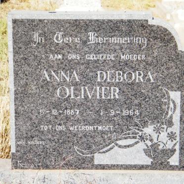 OLIVIER Willem Cornelus 1882-1946 &amp; Anna Debora 1887-1964