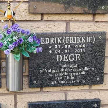 DEGE Edrick 2009-2011