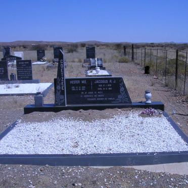 COETZEE Jacobus R.J. 1938-1982 &amp; Hester M.E. 1926-2001