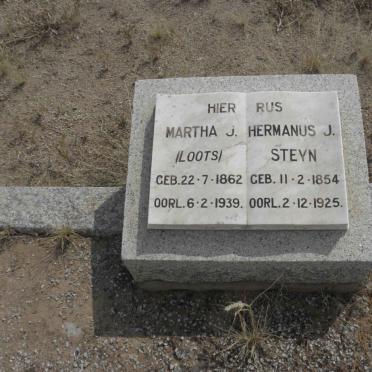 STEYN Hermanus J. 1854-1925 &amp; Martha J. LOOTS 1862-1939