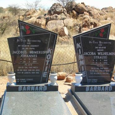 BARNARD Jacobus Romerus Johannes 1922-1997 &amp; Jacoba Wilhelmina STRAUSS 1932-2002