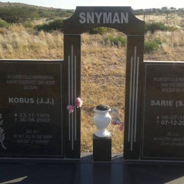 SNYMAN J.J. 1905-2002 &amp; S.E.F. 1917-2011