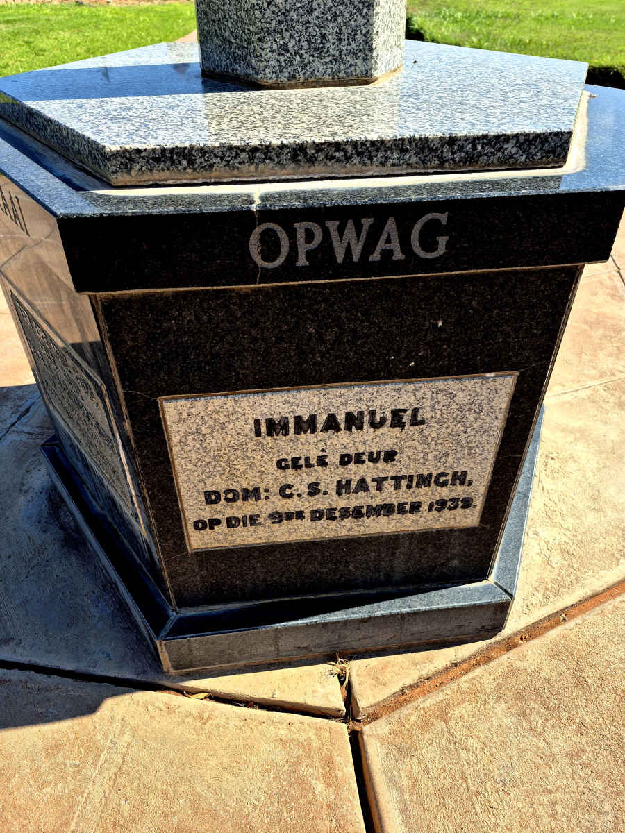 5. Gedenksteen Opwag