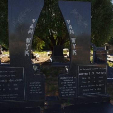 WYK Gerhardus Johannes, van 1906-1974 &amp; Wietzie J.B. 1922-1997