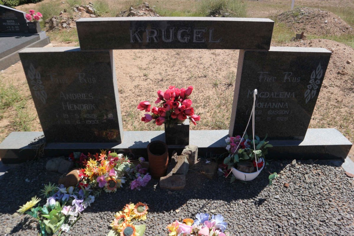 KRÜGEL Andries Hendrik 1926-1993 &amp; Magdalena Johanna BASSON 1928-