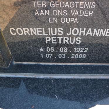 TONDER Cornelius Johannes Petrus, van 1922-2008 &amp; Maria Petronella 1928-2001 